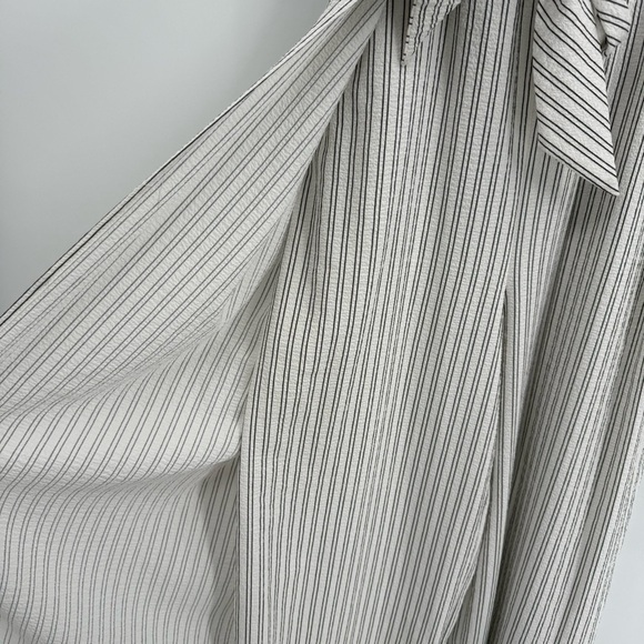 Calvin Klein NWT White Black vertical Stripes Tie Front v neck Jumpsuit size 8 - Picture 6 of 9